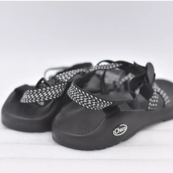 Chaco Women's ZX2 Size 6  Classic Toe Loop Outdoor Sport Sandal Black J106266 - Picture 4 of 5